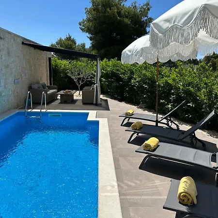 Lemon House * 沃迪切