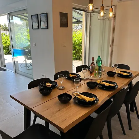 Lemon House Villa *
