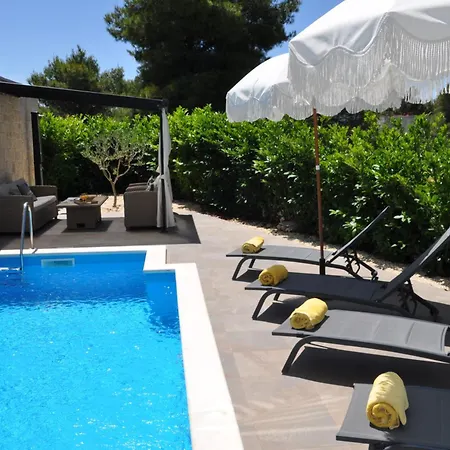 Vila Lemon House *