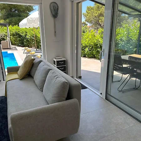 Villa Lemon House *